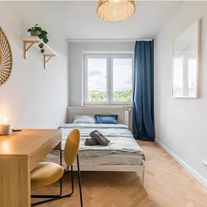 Kwatera prywatna Cuddle - Cozy And Peaceful Place, 12 Minutes From Old Town & Seaside, Gdańsk
